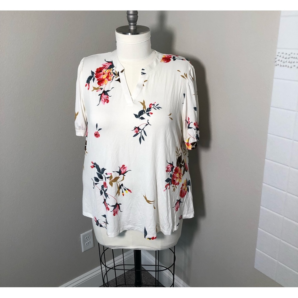 Plus Size Floral Knits Top
